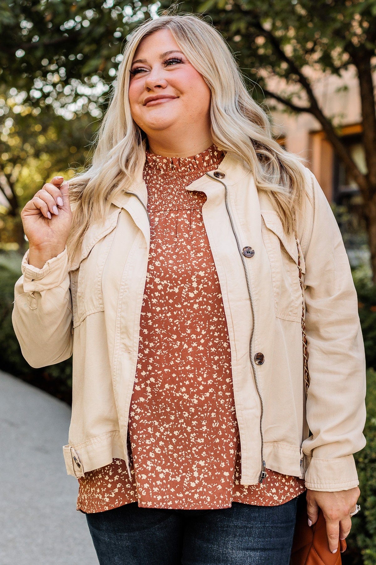 Cream top lightweight jacket