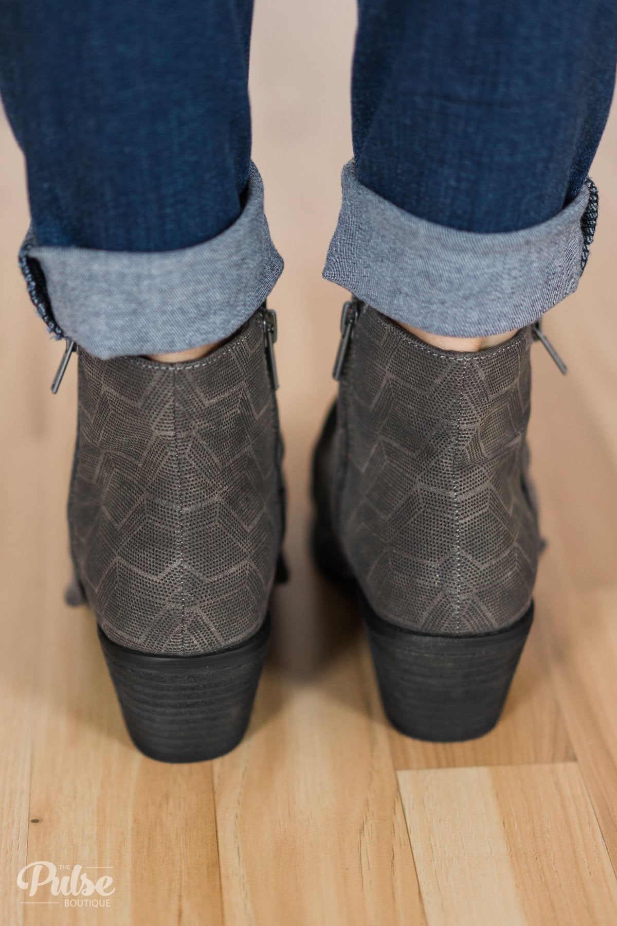Not Rated Alda Booties Grey