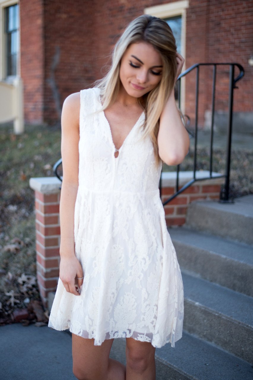 The Good Side Dress ~ Cream