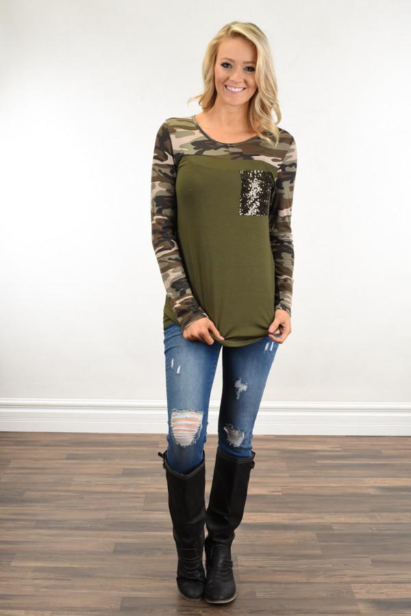 Camo Sparkle Pocket Top ~ Olive