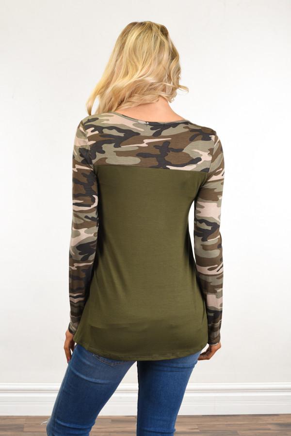 Camo Sparkle Pocket Top ~ Olive