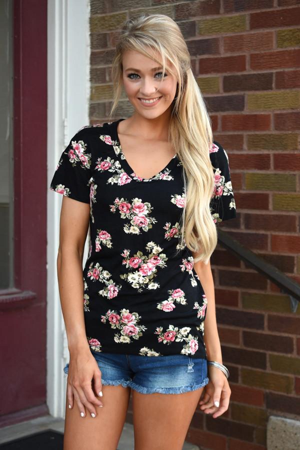 Go To Floral V-Neck ~ Black – The Pulse Boutique