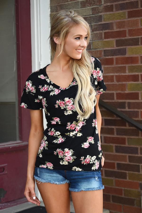 Go To Floral V-Neck ~ Black