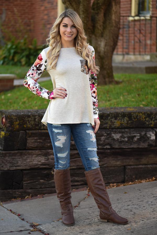 Floral Glam Pocket Top ~ Ivory