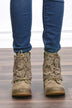 Crunchy Booties ~ Biege