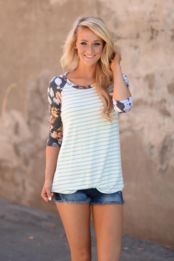 Never a Dull Moment Floral Top ~ Blue