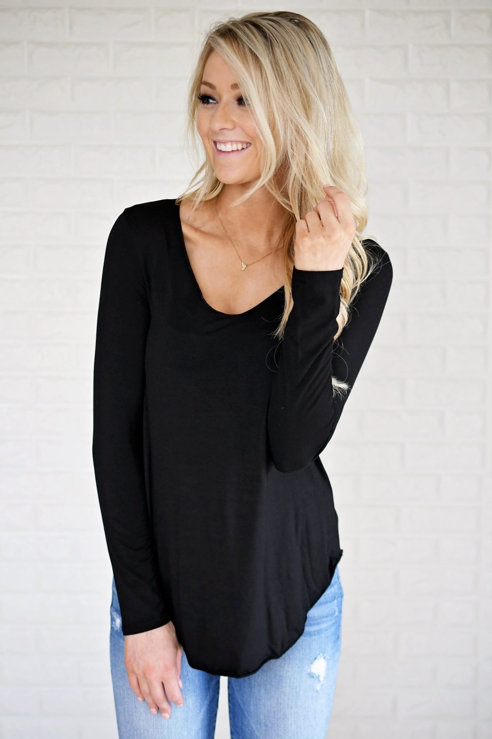 Long Sleeve V-Neck Top ~ Black
