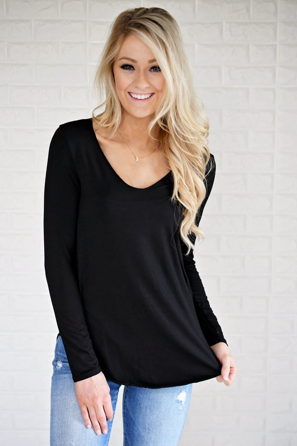 Long Sleeve V-Neck Top ~ Black