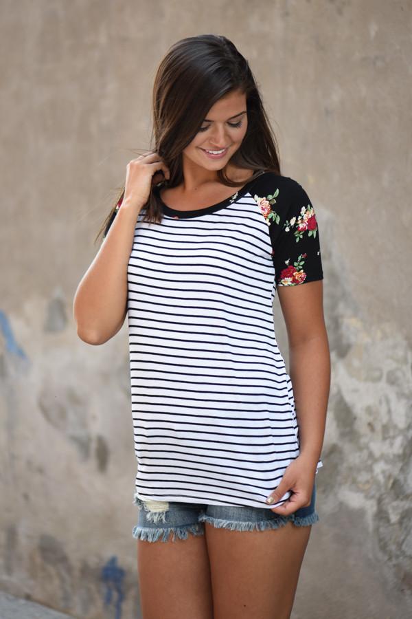 Just My Type Floral Top ~ Ivory
