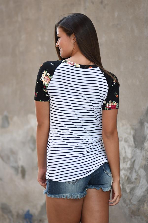 Just My Type Floral Top ~ Ivory