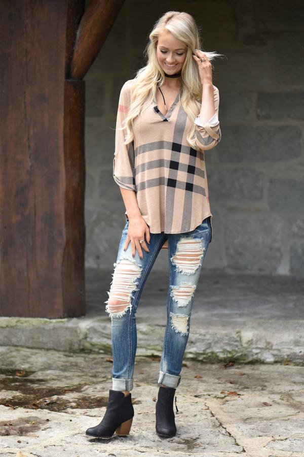 Working From 9-5 Top - Beige