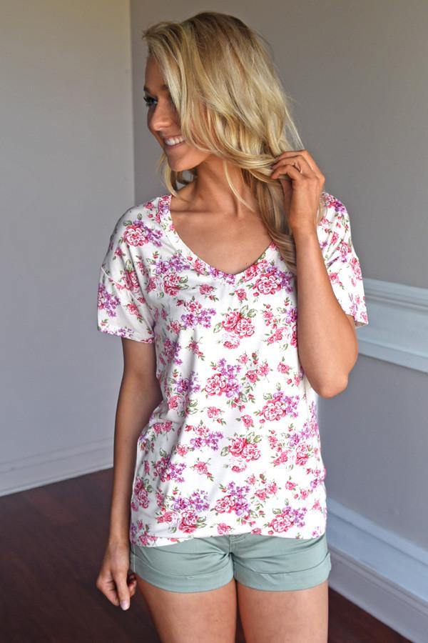 Go To Floral V-Neck ~ Pink