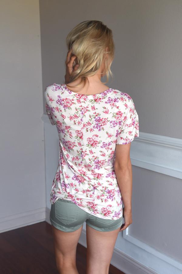 Go To Floral V-Neck ~ Pink