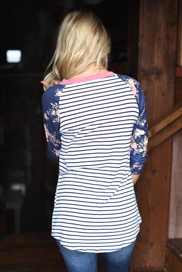 Crowd Pleaser Floral Top ~ Blue & Ivory
