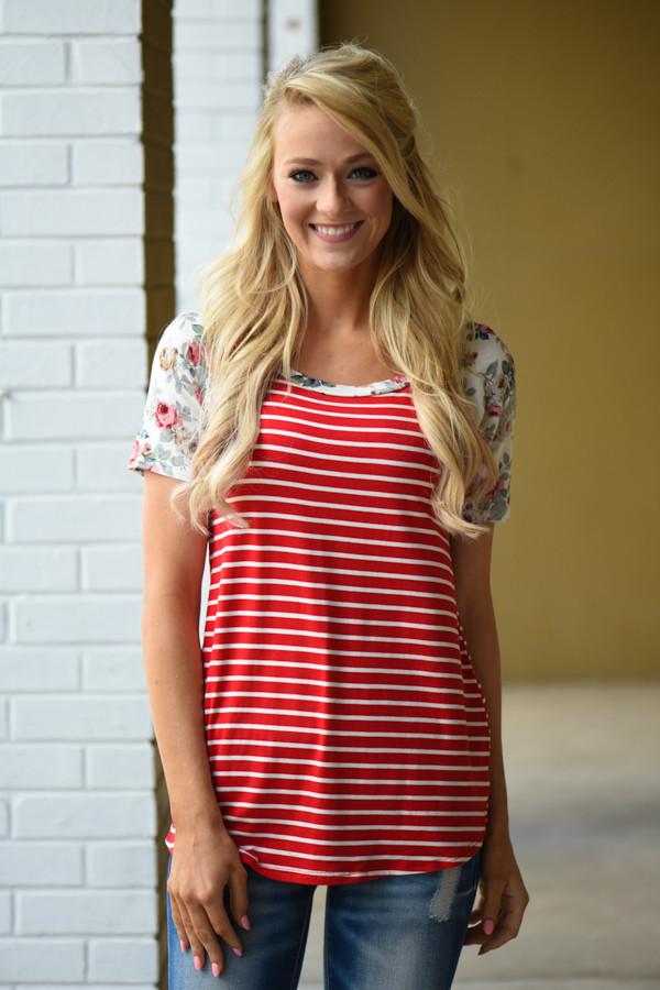 Just My Type Floral Top ~ Red