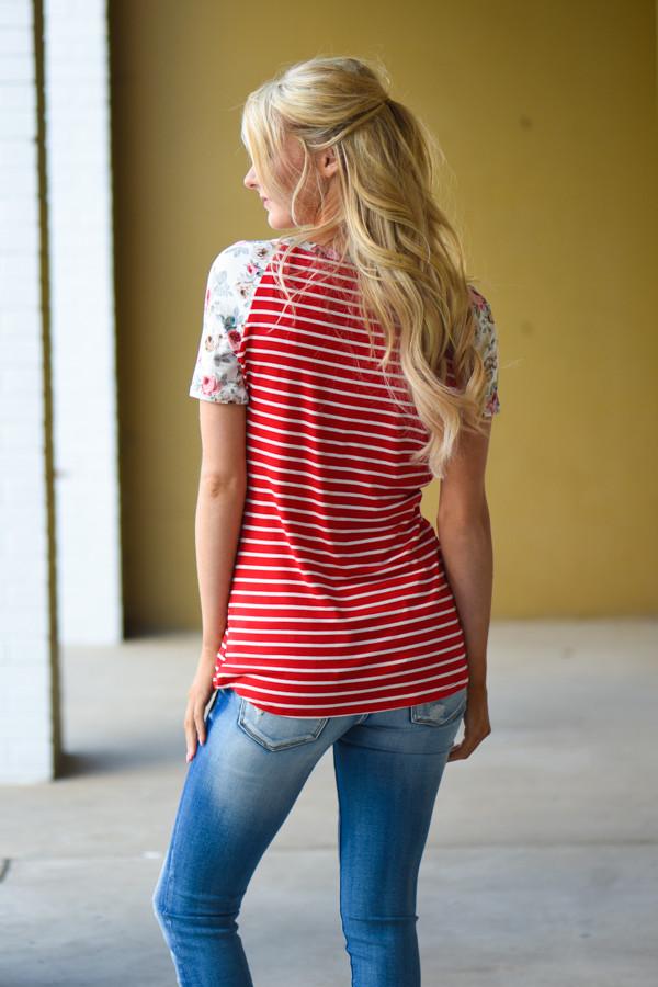 Just My Type Floral Top ~ Red