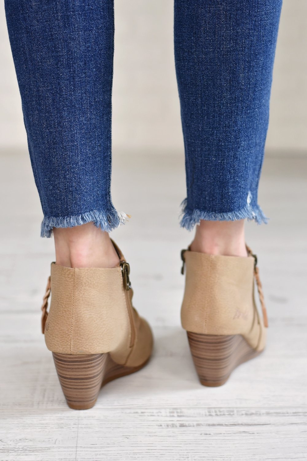 Breaks Booties ~ Sand
