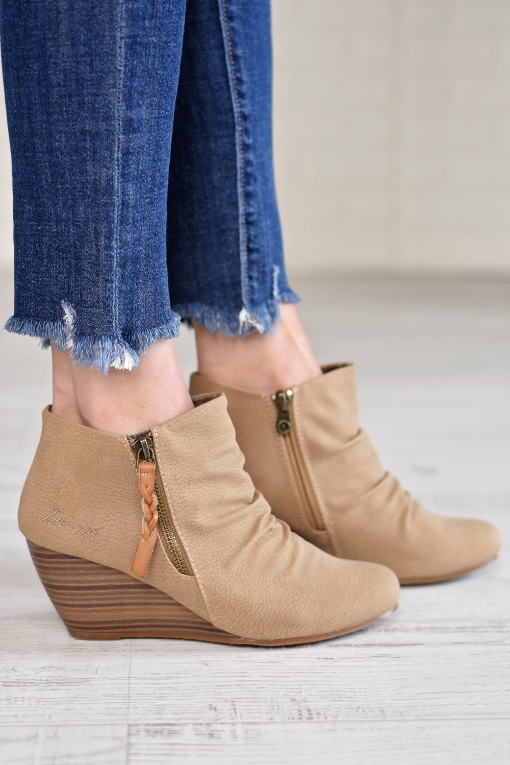 Breaks Booties ~ Sand