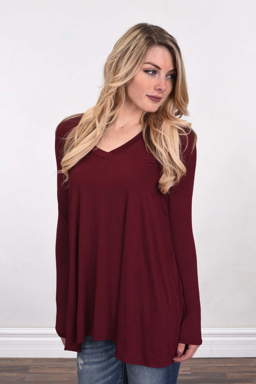 Essential V-Neck Top Burgundy