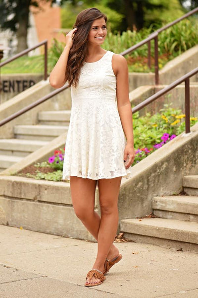 Cream Floral Dress – The Pulse Boutique