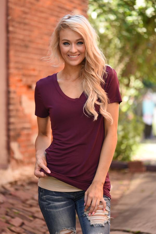 Run the World Pocket Tee ~ Burgundy