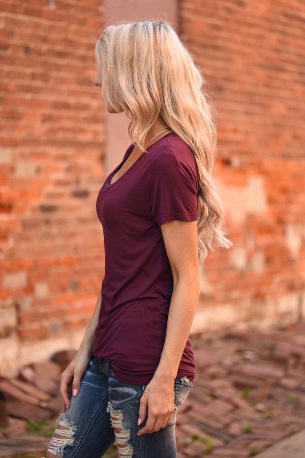 Run the World Pocket Tee ~ Burgundy