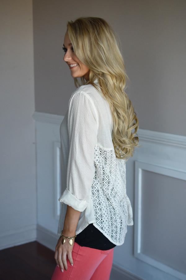 Born to Explore Blouse ~ Ivory