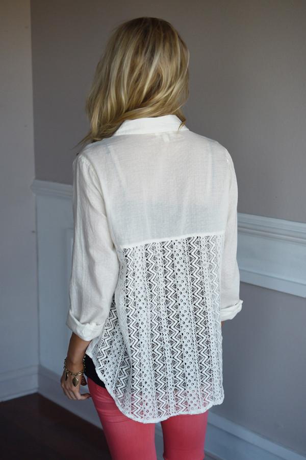 Born to Explore Blouse ~ Ivory