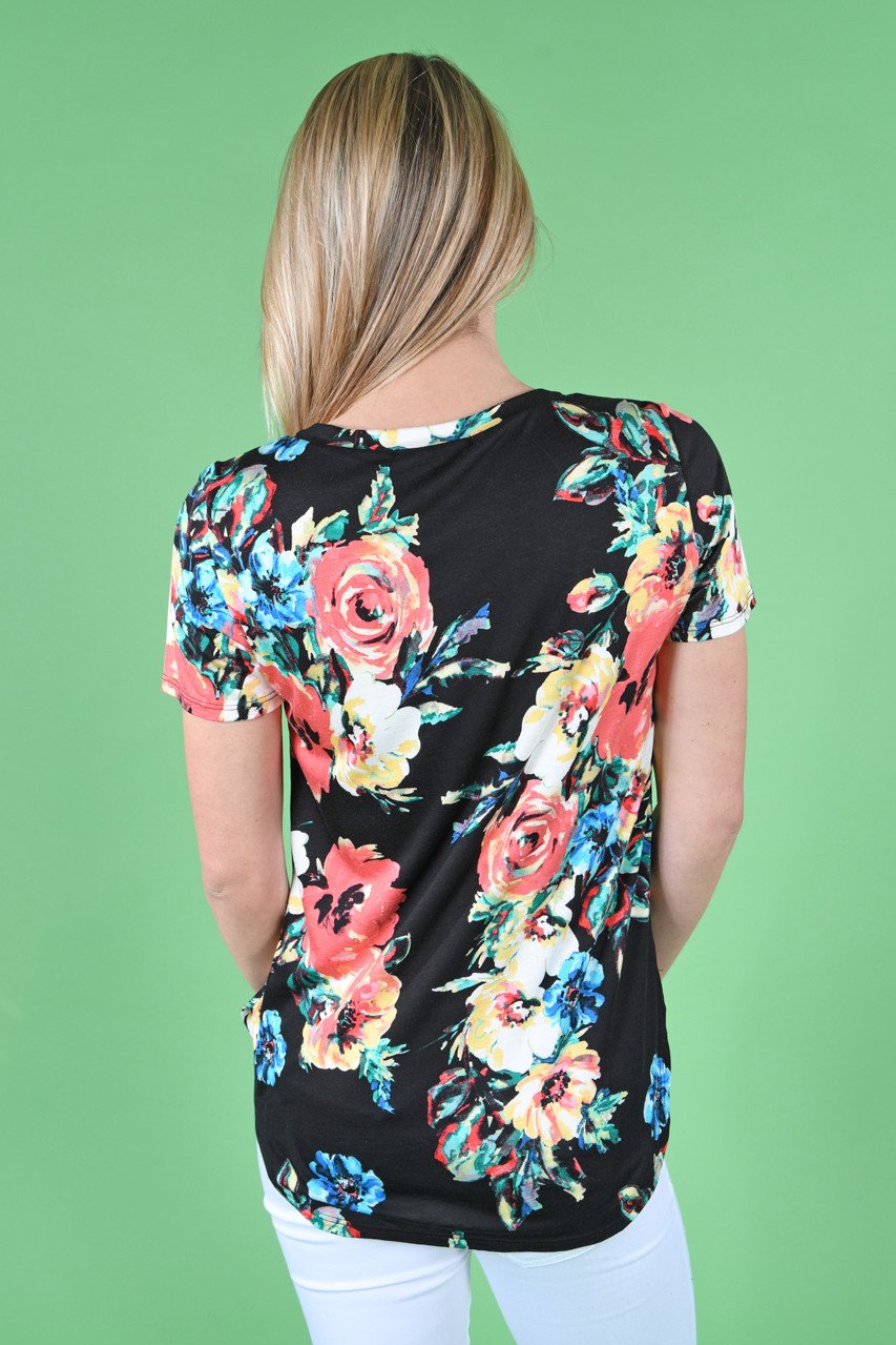 Bold Black Floral Top – The Pulse Boutique