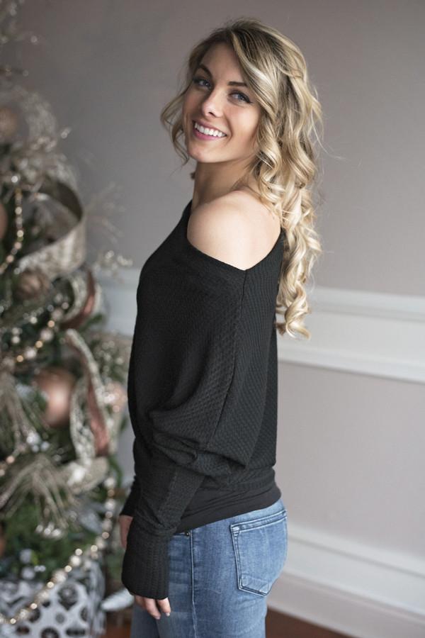 Off the Shoulder Top ~ Black