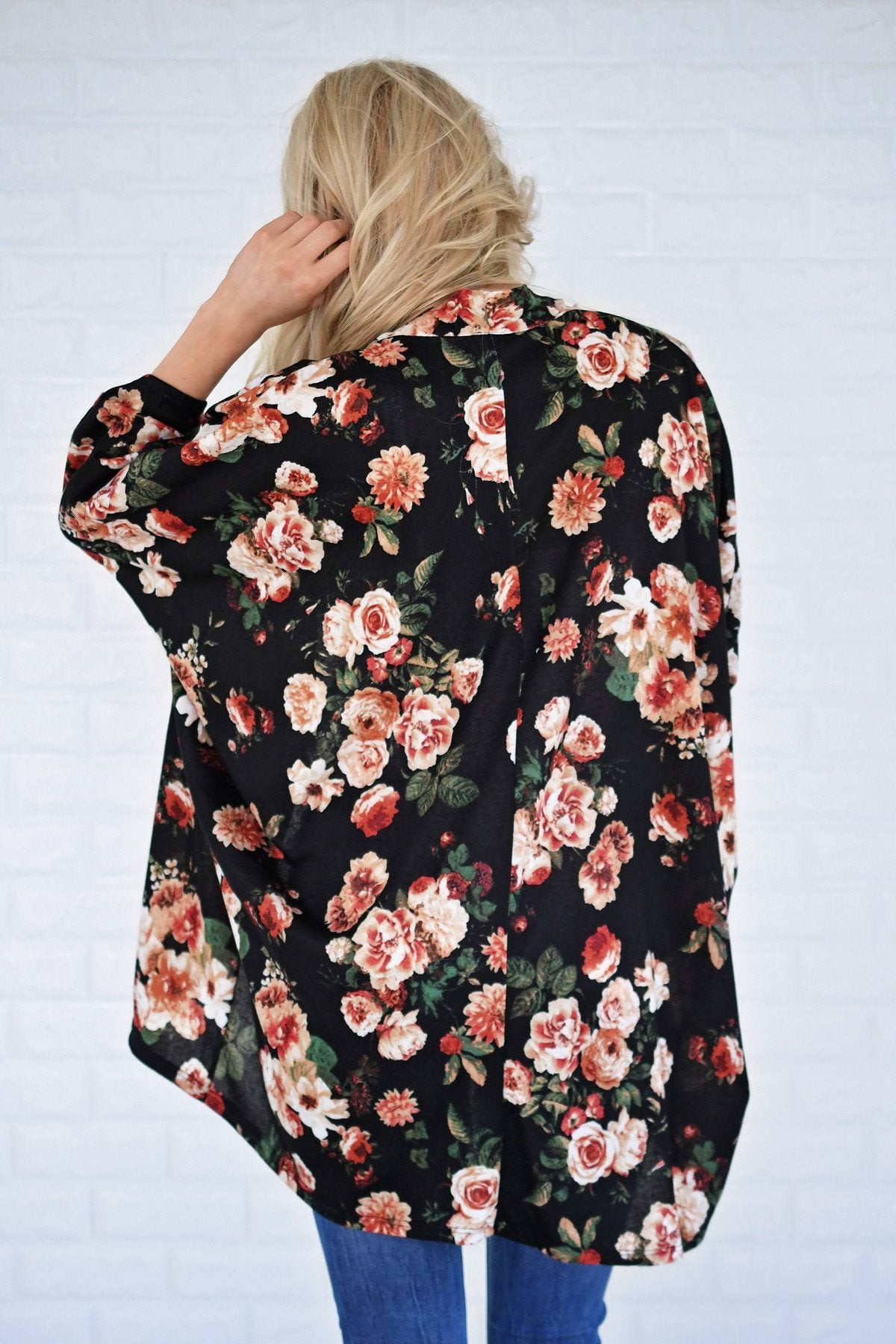 Find My Way Floral Cardigan - Black