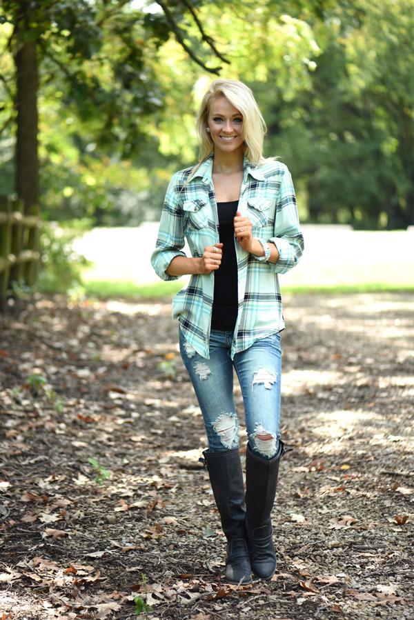 Traditional Black & Mint Flannel Top