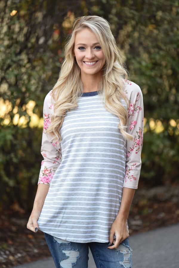 Crowd Pleaser Floral Top ~ Pink & Grey