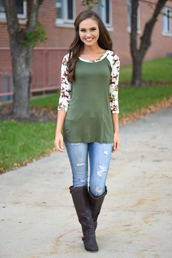 Catch My Eye Floral Top - Olive