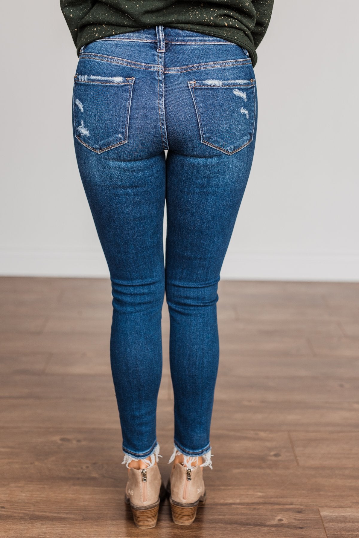 Vervet Mid-Rise Skinny Jean- Kristine Wash