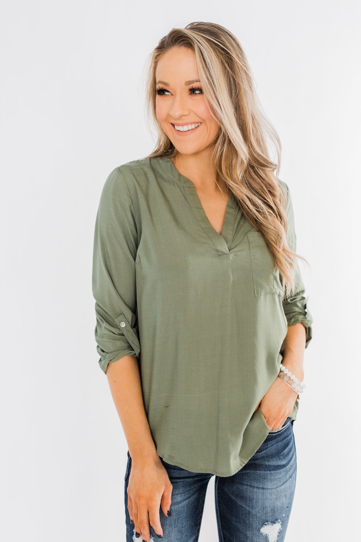 In My Sight V-Neck Pocket Top- Olive