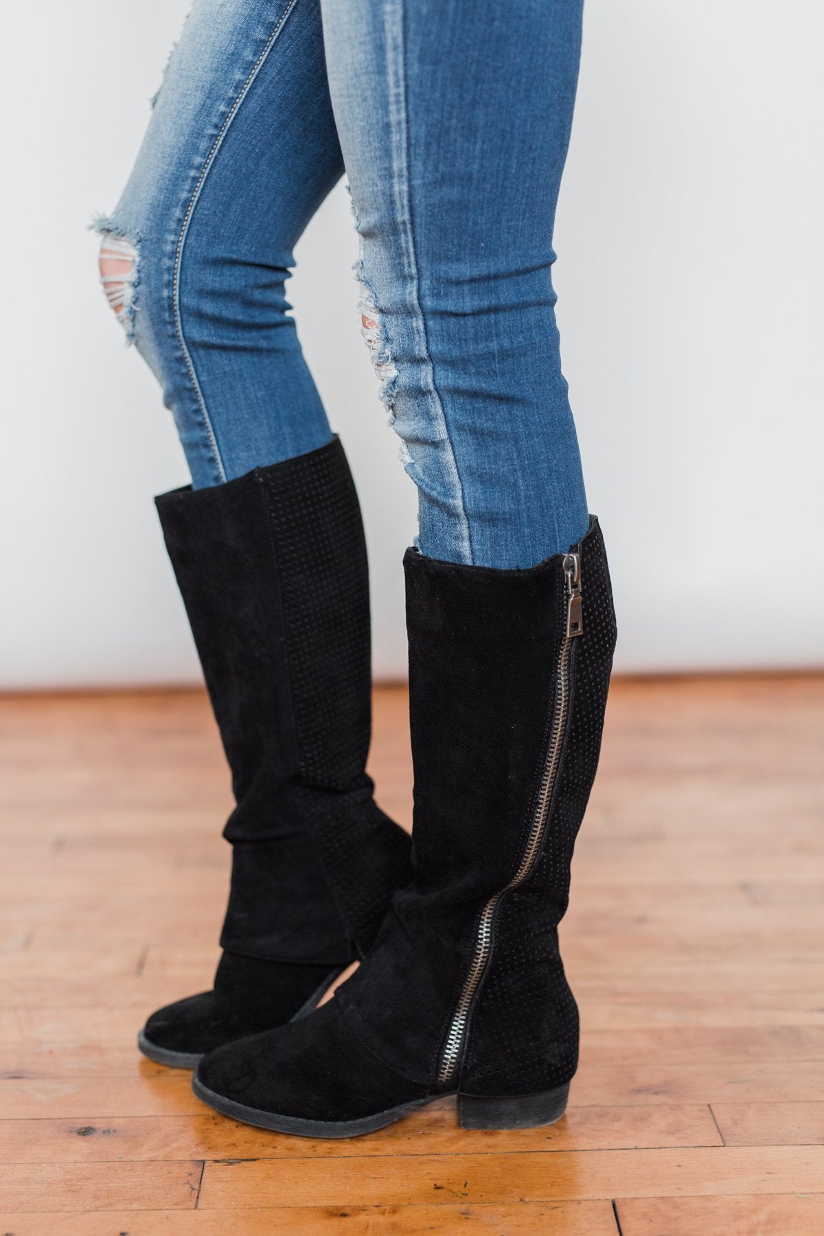 Very G Unstructured Boots- Black