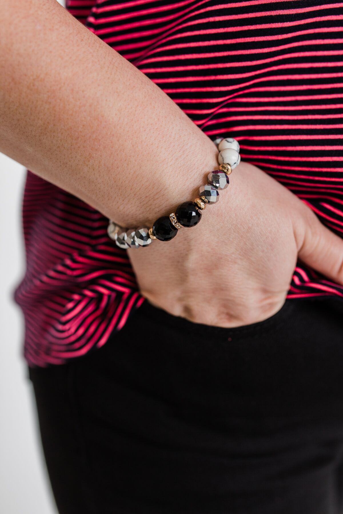 Single Gold Stud Beaded Bracelet- Black & Marble