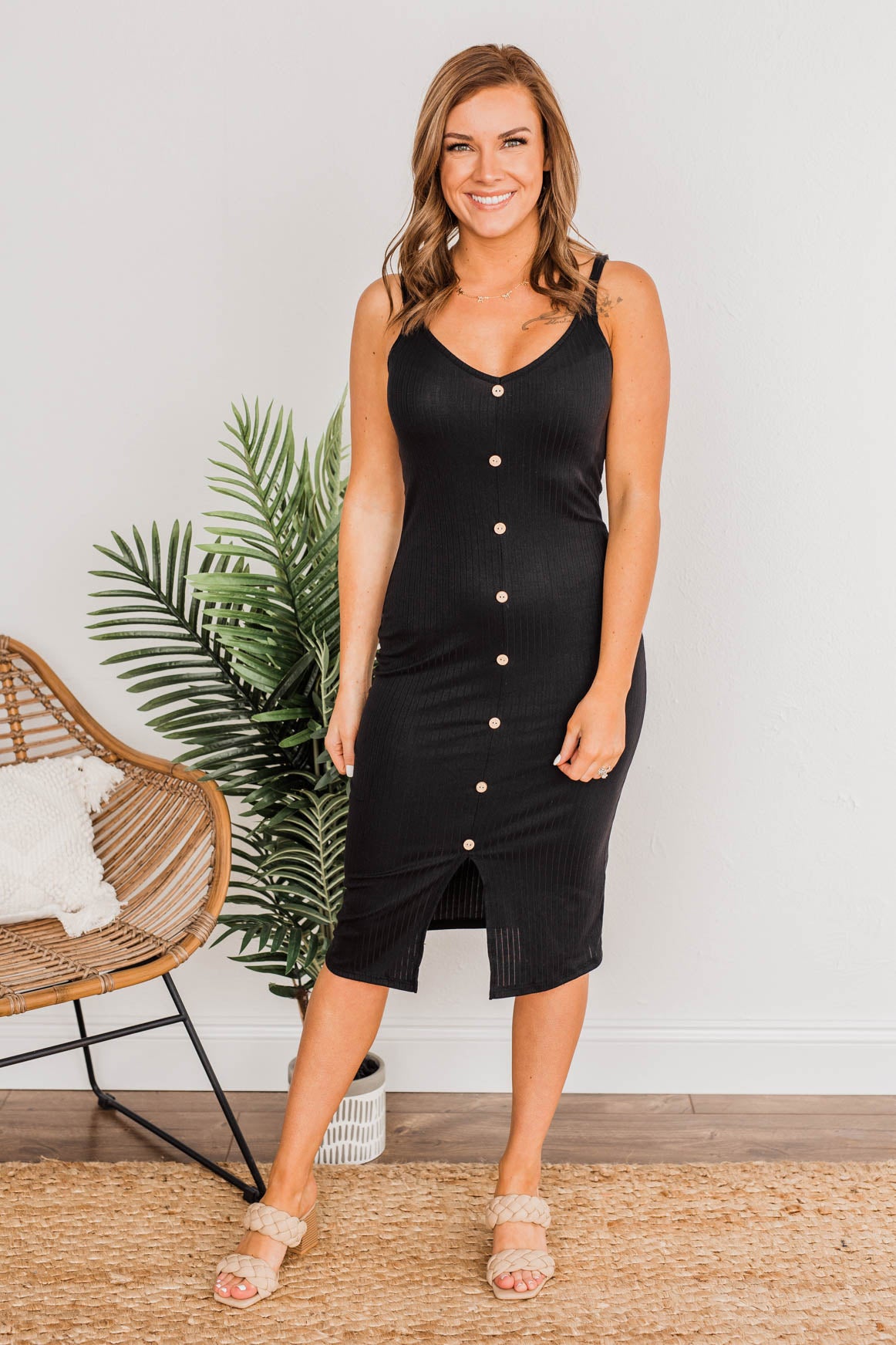 Feet In The Sand Button Dress- Black