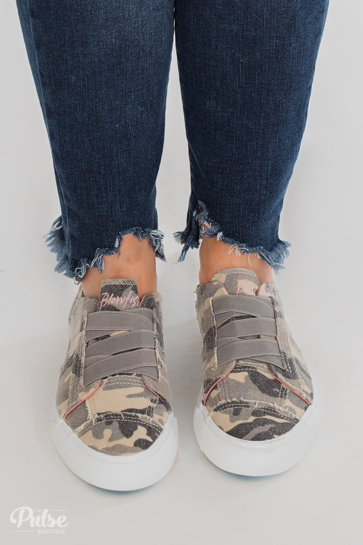 Camo blowfish deals sneakers