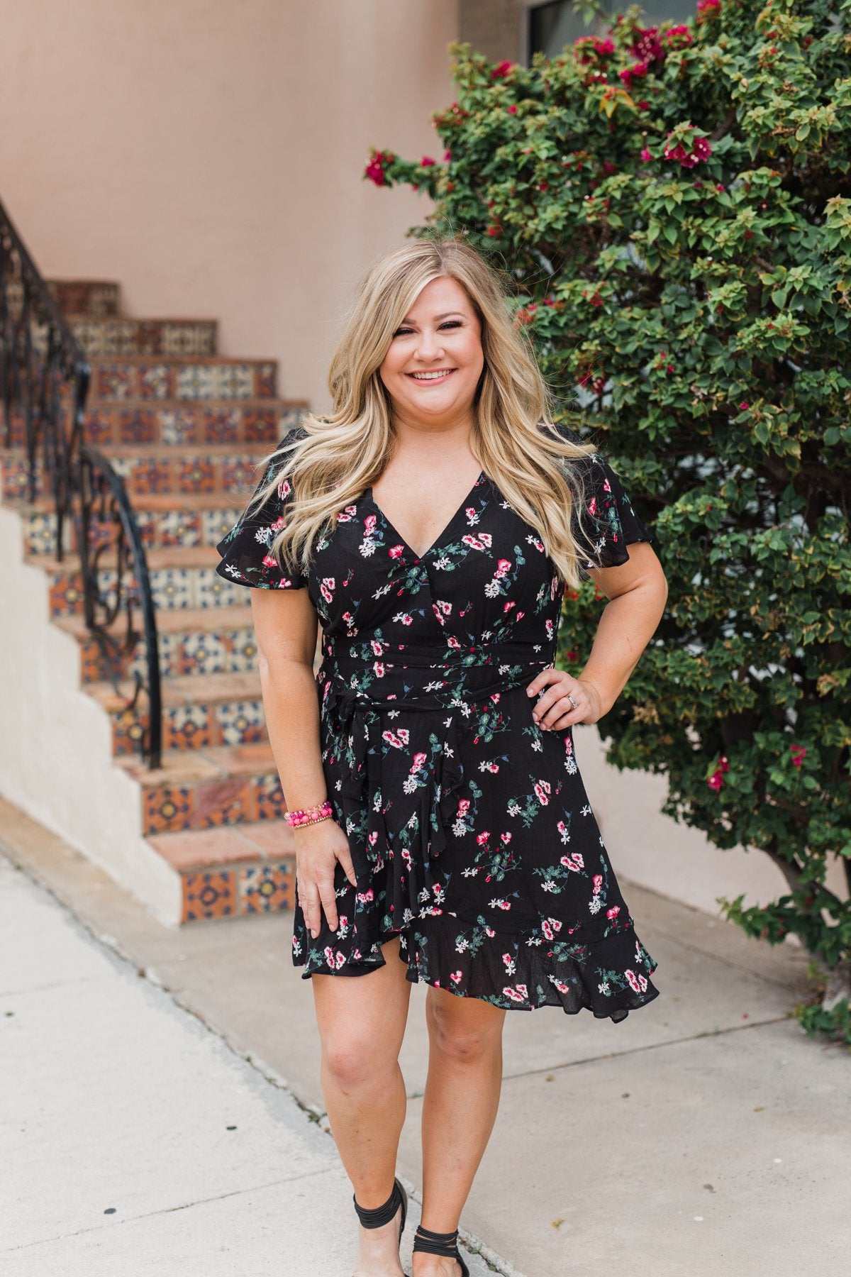 Short Sleeve V-Neck Wrap Detail Dress- Black