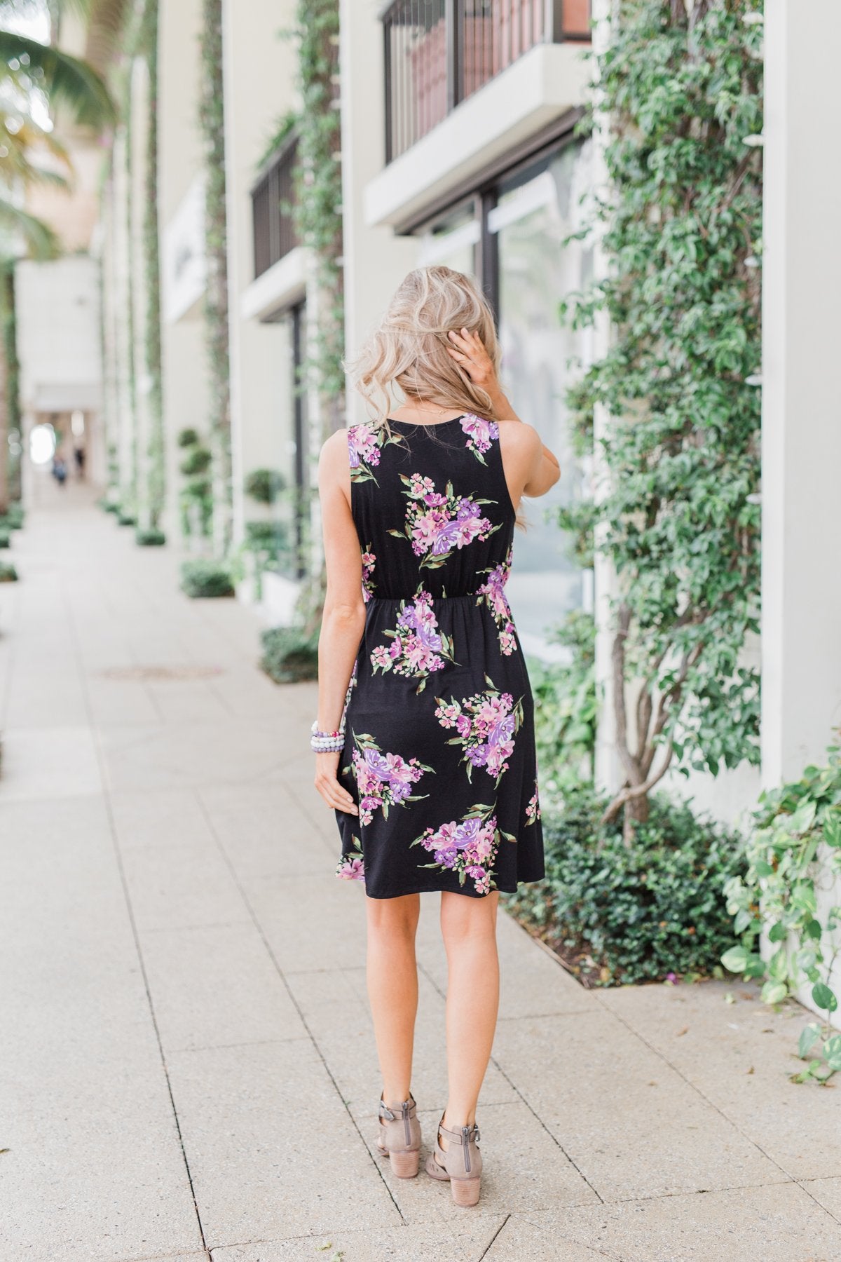 Blooming Beauty Sleeveless Floral Dress- Black