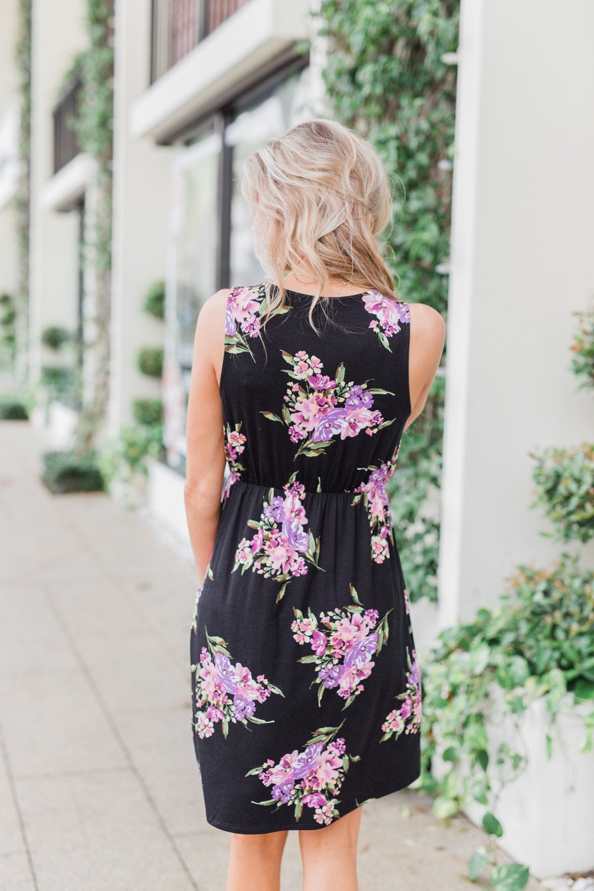 Blooming Beauty Sleeveless Floral Dress- Black