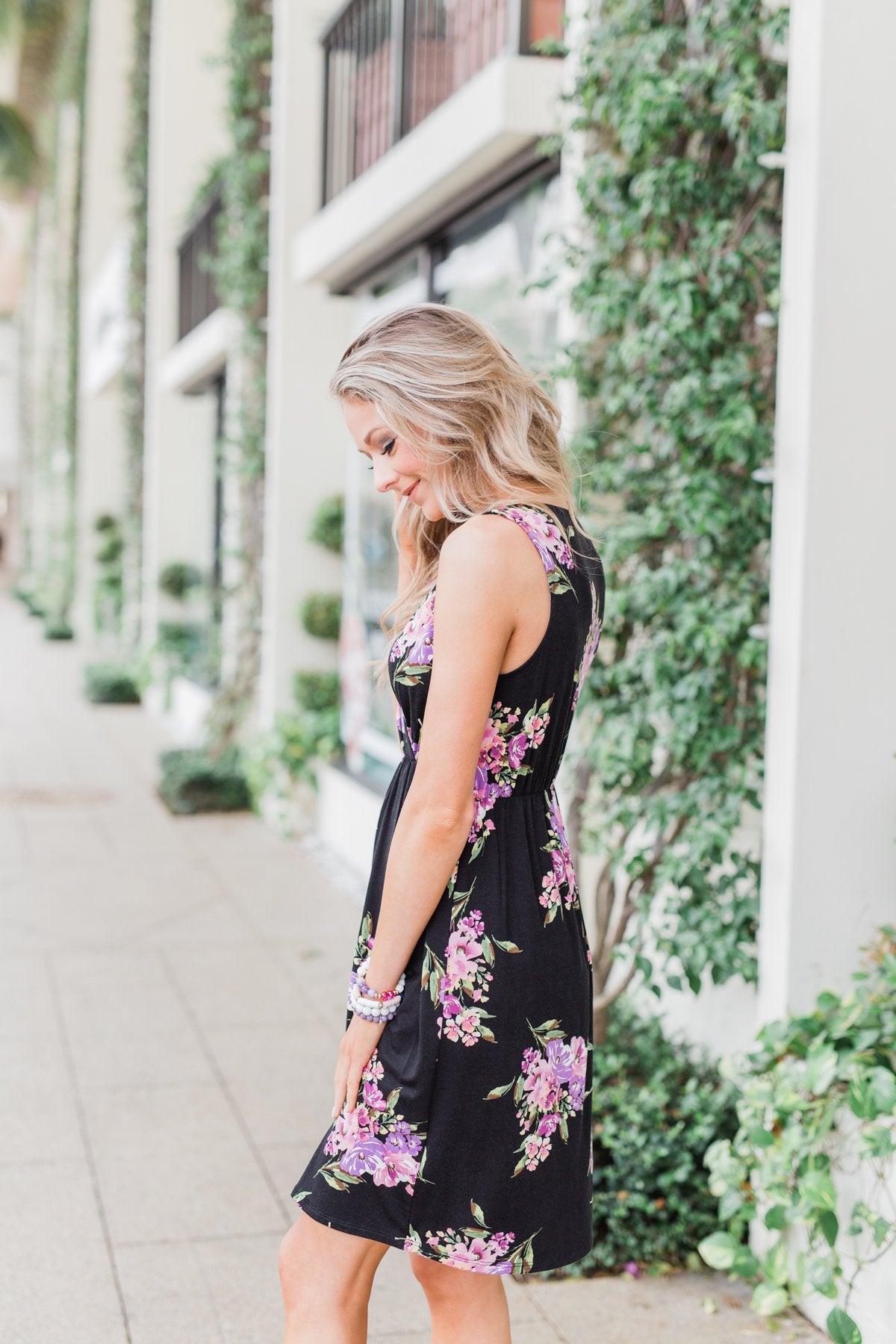 Blooming Beauty Sleeveless Floral Dress- Black
