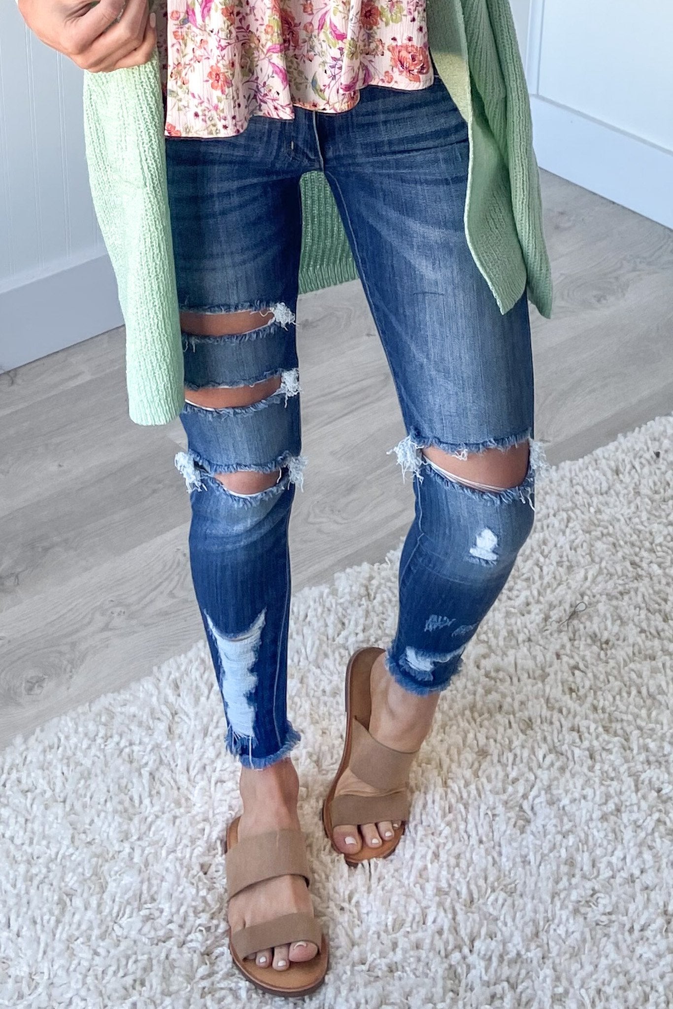 KanCan Distressed Sammy Jeans- Medium-Dark Wash