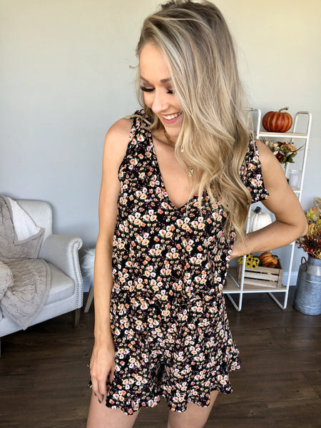 This Very Moment Floral Romper- Black – The Pulse Boutique