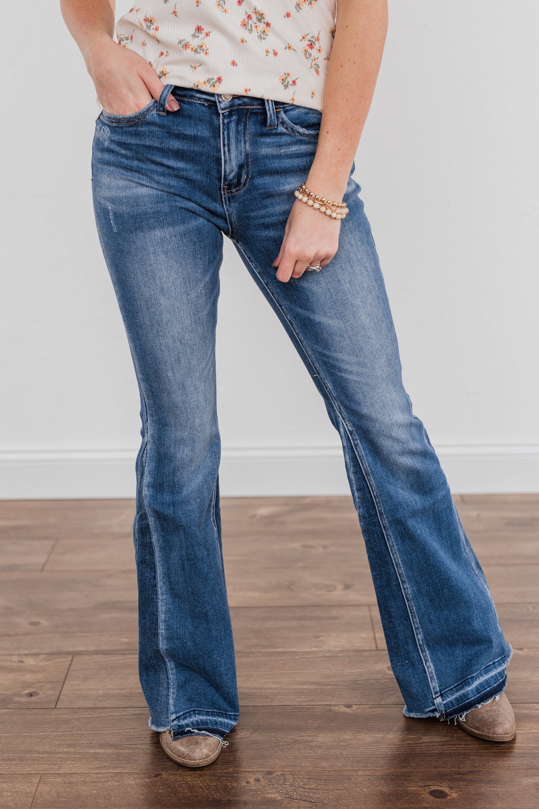 Vervet High-Rise Flare Jeans- Clarice Wash – The Pulse Boutique