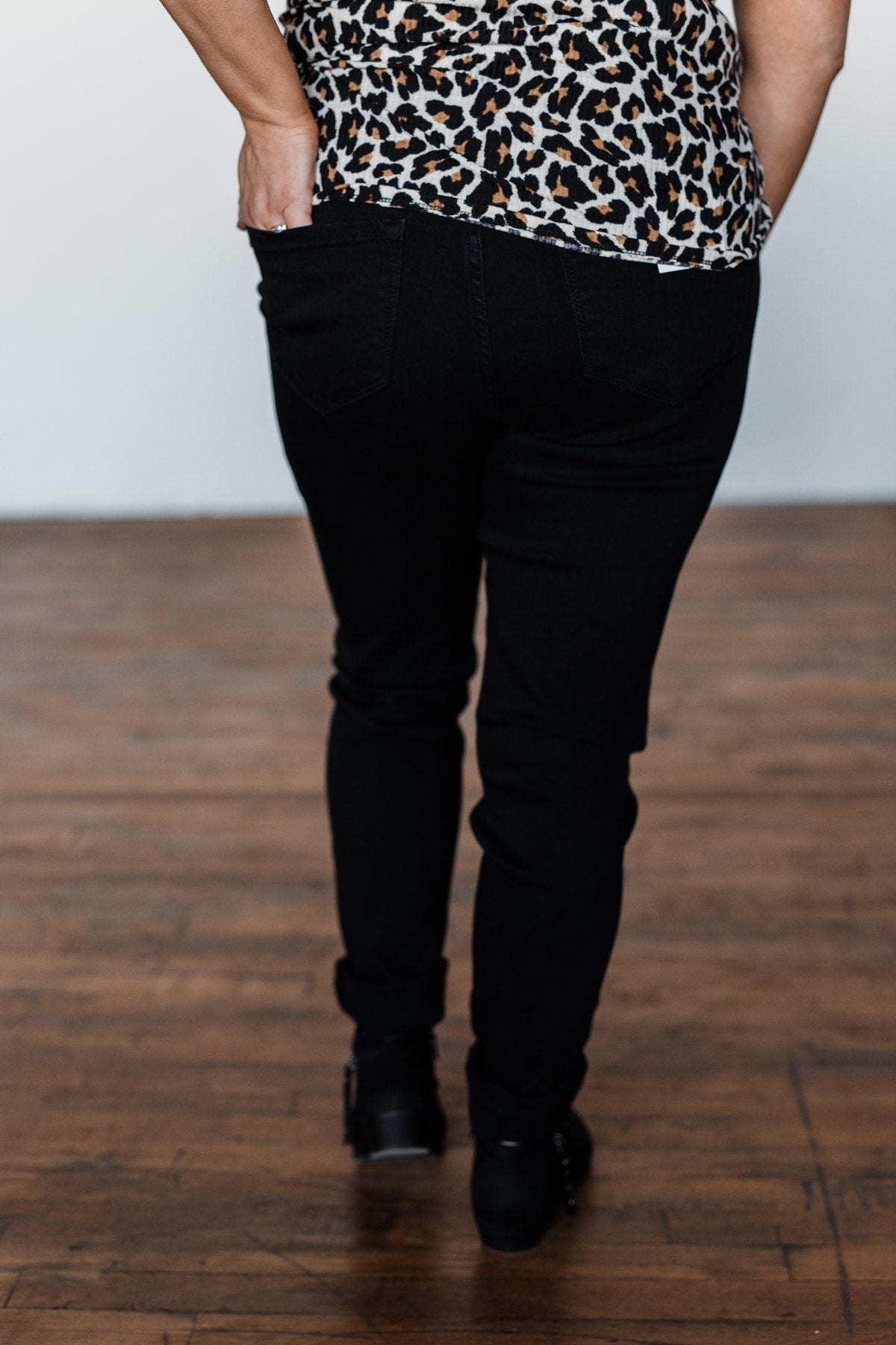 KanCan Skinny Jeans- Mindy Wash