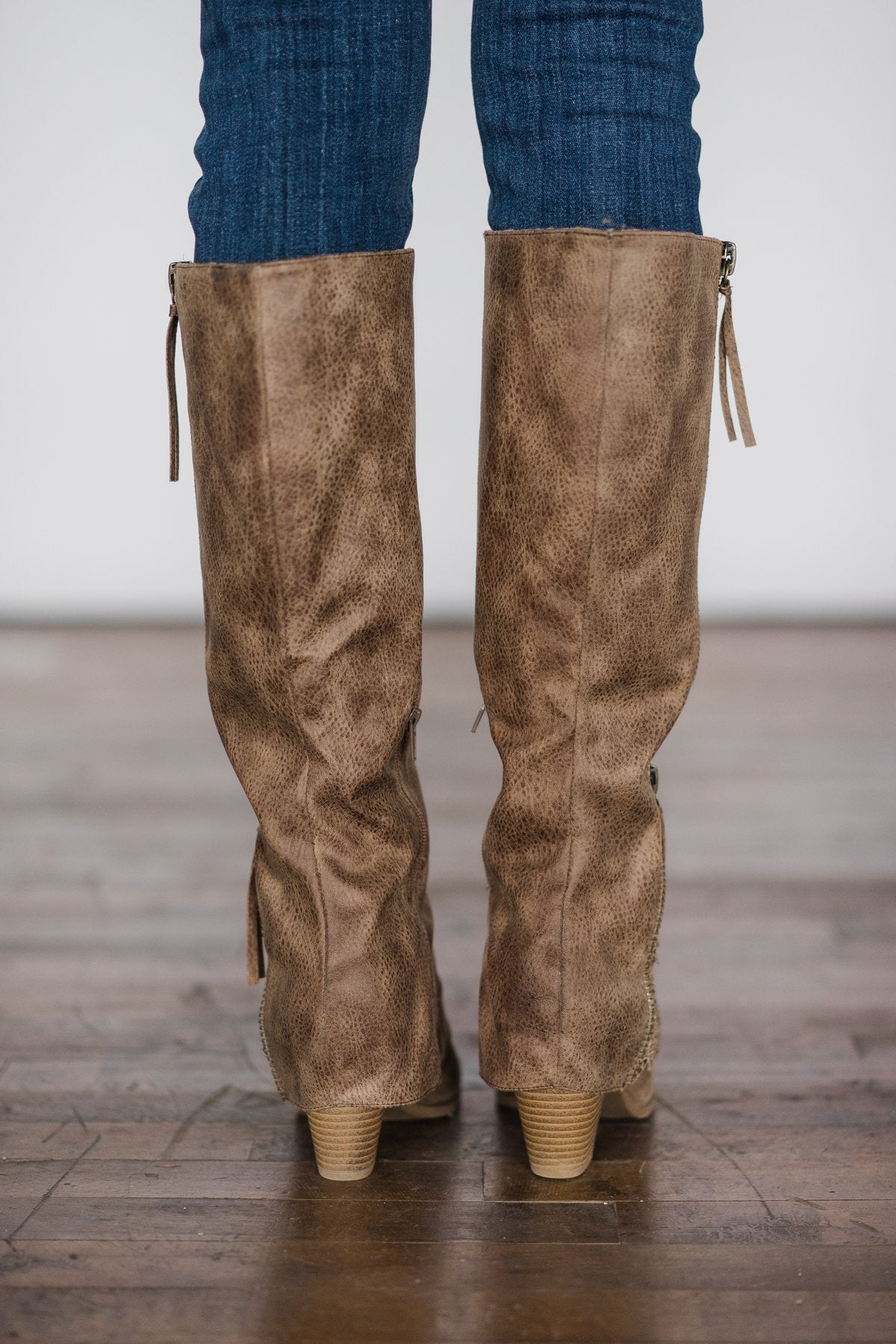 Sassy Girl Boots ~ Taupe