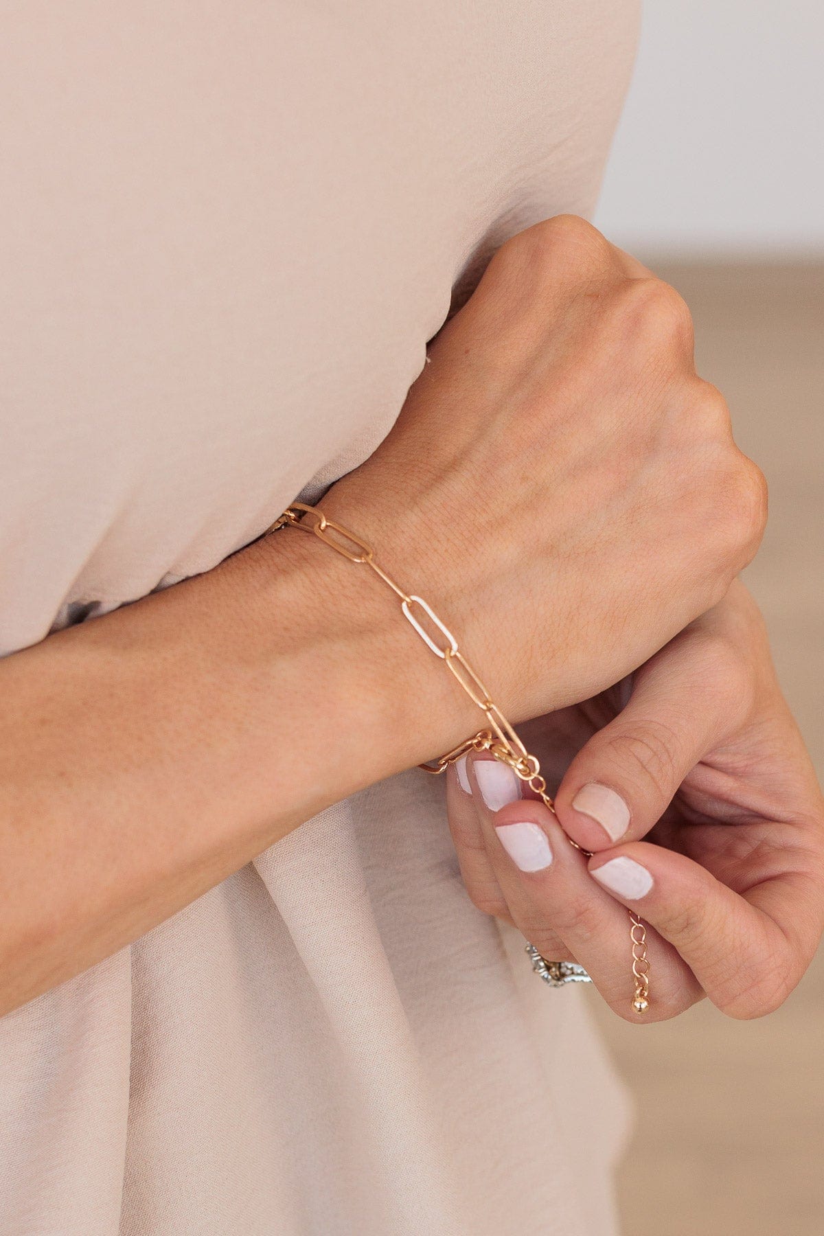 Run Circles Around You Chain Bracelet- Gold